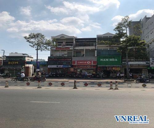 cho thue mat bang mat tien duong nguyen thai hocquan 1  dt  4x12m 1 lung 2 lau  gia  85 trieu thang 