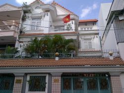 ban gap nha biet thu hem xe hoi duong tran huu trang phuong 10 quan phu nhuan