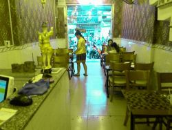 cho thue ke goc 2 mat tien cao thang nguyen dinh chieu phuong 5 quan 3 3 lau gia 45 trieu