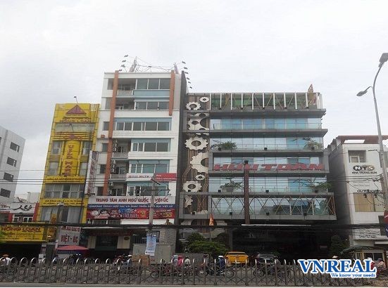 cho thue mat bang duong cong hoa quan tan binh dien tich 8x206m gia  15000 usd