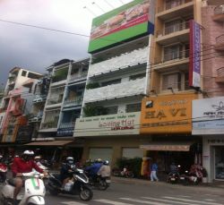 nha cho thue quan 3 mat tien duong hai ba trung p   8 quan 3