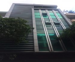 nha cho thue quan phu nhuan duong hoa hong dien tich 8x18m 1 ham 1 tret 1 lau gia  2000 usd