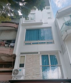 cho thue nha mat tien hoang sa 4x10m 2 lau 38 trieu