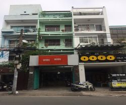 nha cho thue quan phu nhuan duong huynh van banh dien tich 4x25m 4 lau gia 50 trieu thang