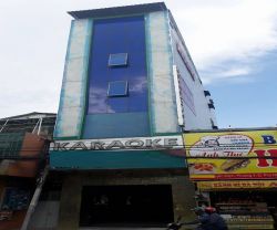 cho thue nha mat tien duong nguyen kiem phuong 4 quan phu nhuan  dien tich 42x22m 1 tret 4 lau  gia 45tr