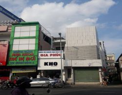 cho thue mat bang 2 mat tien phan dinh phung quan phu nhuan dien tich 43x17m 1 tret 2 lau  gia 60tr