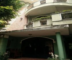 cho thue nha mat tien phan xich long quan phu nhuan dien tich 500m2 gia  8000 usd