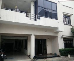 nha cho thue quan phu nhuan hxh duong nguyen dinh chinh dien tich 16x26m gia  6000 usd