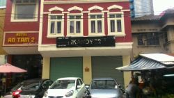 cho thue mat tien duong ton that dam p  ben nghe quan 1 gia thue 4000   thang