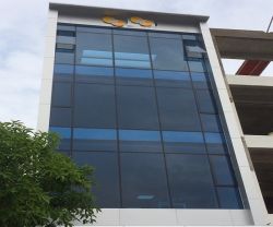 cho thue nha quan 2 mat tien duong vu tong phan 5x20m 1 ham 1 tret 3 lau gia  70tr