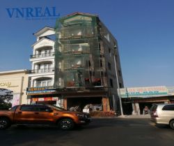 cho thue nha mat tien duong phan van tri go vap 5 8  11 75 trieu