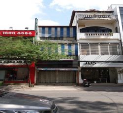 cho thue nha mat tien ton that tung quan 1