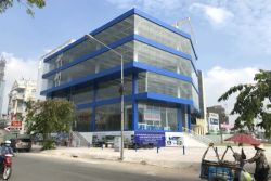 cho thue  mat bang lam showroom noi that van phong ben trong trung tam thuong mai du an home center  tran nao quan 2 dt 2000m2  gia 6500usd