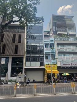 cho thue nha mt duong nguyen tri phuong quan 10dt 6x16m  gia   160tr