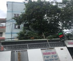 cho thue mat bang nguyen trong tuyen 10 x 24 m tret 4 lau 65 tr thang