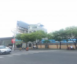 cho thue nha nguyen van troi  6 x 18 m 1 tret 4 lau 120 trieu thang