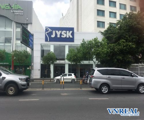 cho thue nha nguyen van troi 18 x 19 m 1 tret 1 lau 8500    thang