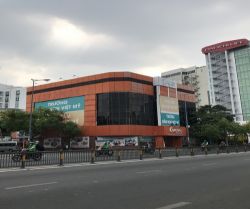 cho thue mat bang goc 2 mt nguyen van troi 16x24m 1 tret 2 lau 300 tr thang