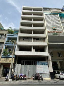 ban toa nha mat tien duong truong dinh q 1 dt 9 5m x 20m 1 ham 8 lau gia ban 300 ty