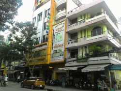 cho thue nha mat tien pho duc chinh p  nguyen thai binh quan 1 dt 4x18m 1 tret 5 lau 9 pn 75 trieu  thang