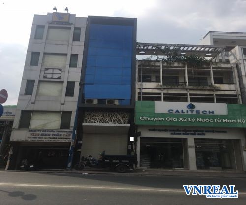 cho thue mat bang phan dinh phung 37 x 20 m   no hau 9m   1 tret 1 lung 3 lau 95 tr thang