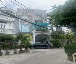 cho thue nha hxh phan dang luu dt 8 x 20m 1h 1t 3l gia 70 tr th