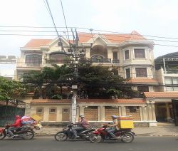 cho thue nha mat tien duong pho quang quan tan binh dien tich 7 x 30m 1 tret 1 lung 2 lau  gia 4000 usd 