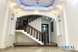 nha cho thue mat tien duong phan xich long 4x20m 3 lau nha dep 