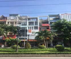 cho thue mat bang phan xich long 4x16m 1 tret lung3 lau 90 trieu thang