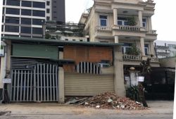 cho thue mat bang mat tien duong quoc huong dt  42x20 gia  50 trieu thang