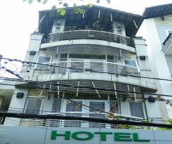 ban khach san mt duong bau cat 4 p 14 q  tan binh dt 4x28m tret lung 3 lau san thuong dang kinh doanh tot 