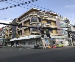 cho thue mat bang goc 2 mat tien 65x23m tret 3 lau 75 tr thang