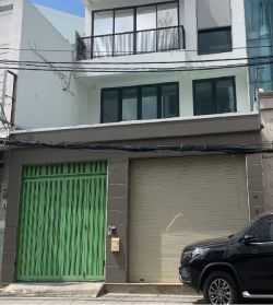 cho thue mat bang duong le quang dinh dien tich 4x10m tret gia 20tr thang