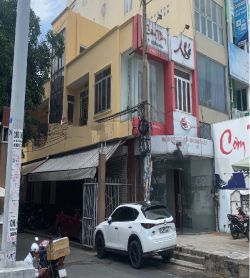 cho thue nha mat tien duong cong hoa dt 4 5x23m gia 80tr thang