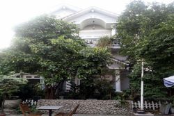 cho thue biet thu hoang hoa tham 1000m2 tret 2 lau gia 60 trieu