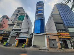 cho thue nha  mat tien  ung van khiem  5x15m 1 tret 3  lau 45tr th 