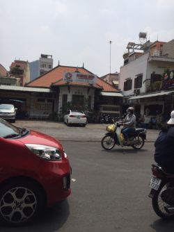 cho thue nha mat tien nguyen trai p  nguyen cu trinh 700m2 gia 23000  thang