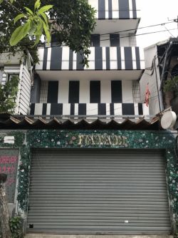 cho thue mat bang mat tien duong ngo van nam p  ben nghe quan 1 62 x 27m  gia 8000 