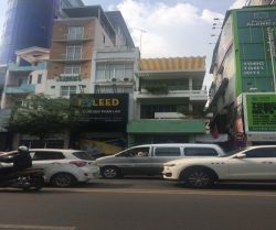 cho thue nha mat tien duong nguyen thi minh khai phuong 6 quan 3 