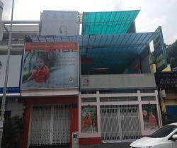 cho thue nha mat tien duong co bac phuong co giang quan 1 13600 