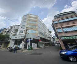 cho thue nha quan 1 mat tien duong huynh khuong ninh p  da kao quan 1 150 trieu