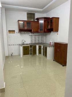 chinh chu gui ban hem 235 le van tho p 9 q  go vap tp hcm