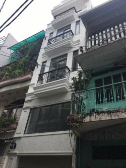 chinh chu ban hem 8m 279 huynh van banh p11 phu nhuan gia 14 ty