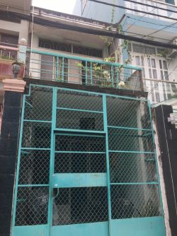 can ban nha hem xe hoi 5m duong huynh van banh p 14quanphu nhuan