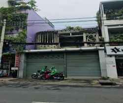 cho thue nha mat tien huynh van banh 7x26m 3 tang gia 100 trieu