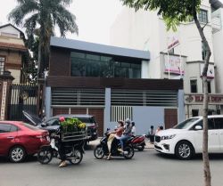 cho thue nha quan 3 mat tien duong tu xuong phuong 7 quan 3 7000 