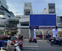 cho thue nha mat tien truong chinh dt 4 x 28m 3 lau gia 45 tr th