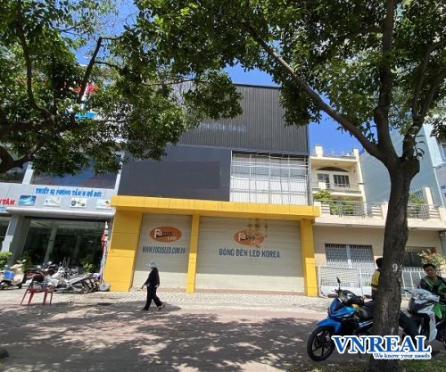 cho thue mat bang quan binh thanh mat tien dien bien phu 11x25m trong suot gia 115 trieu  thang