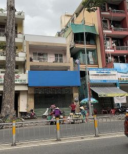 cho thue mat bang quan 3 mt d  nguyen thi minh khai dt 6x30m  no hau 12m  1tr 2l san trong suot gia 170tr th chua vat