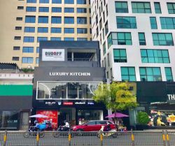 cho thue mat bang quan 3 mat tien duong nam ky khoi nghia 11x24m 4 tang gia 12 000 usd thang